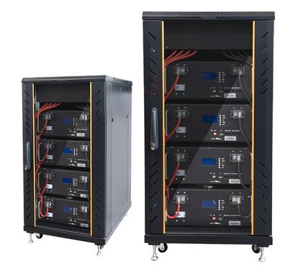 Batterie solari a bassa tensione 48V 200Ah LiFePO4 montate su rack per sistema di stoccaggio dell'energia