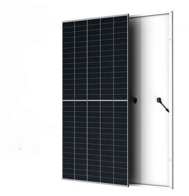 Sistema di energia solare monocristallino Trinasolar TSM-DE21 650W-675W con foglio bianco