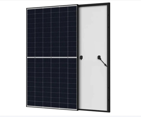 Modulo fotovoltaico monocristallino a doppio vetro da 450 W con foglio di retro bianco e casella di giunzione IP68